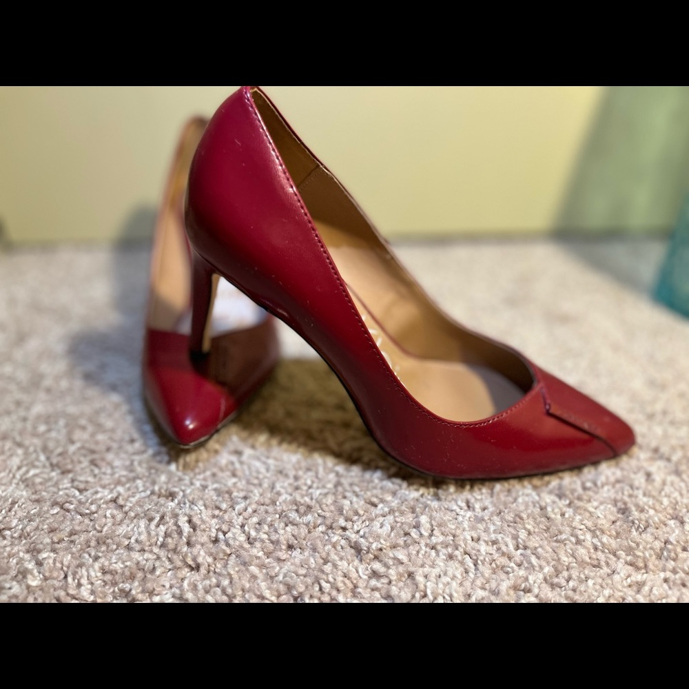 Beautiful burgundy Calvin Klein pumps, great for work or a night out